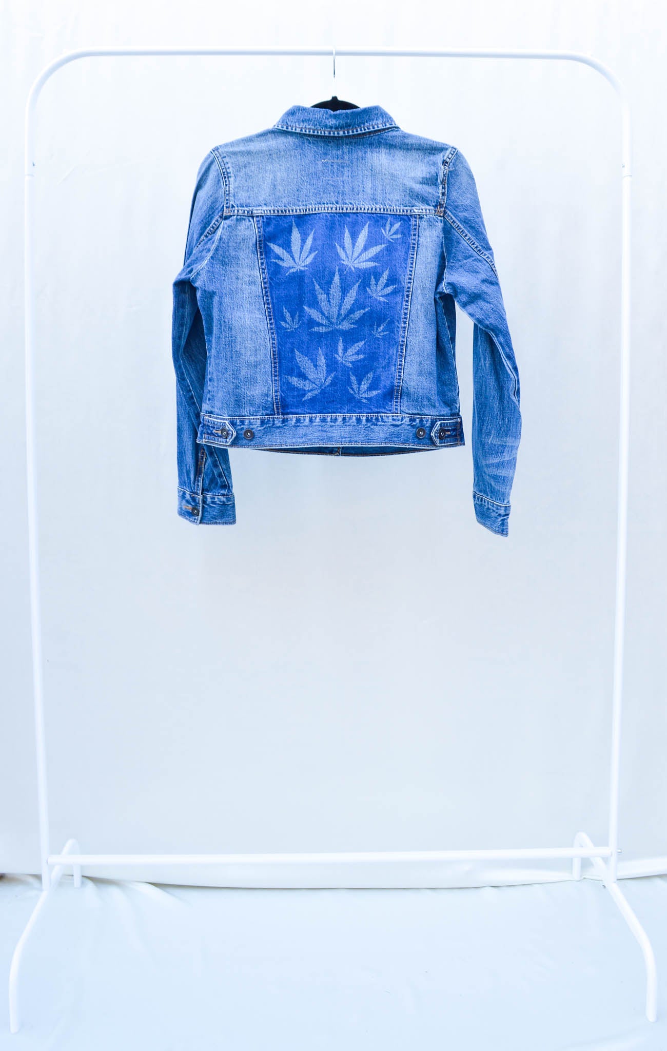 Women's Medium Denim Cannabis Jacket