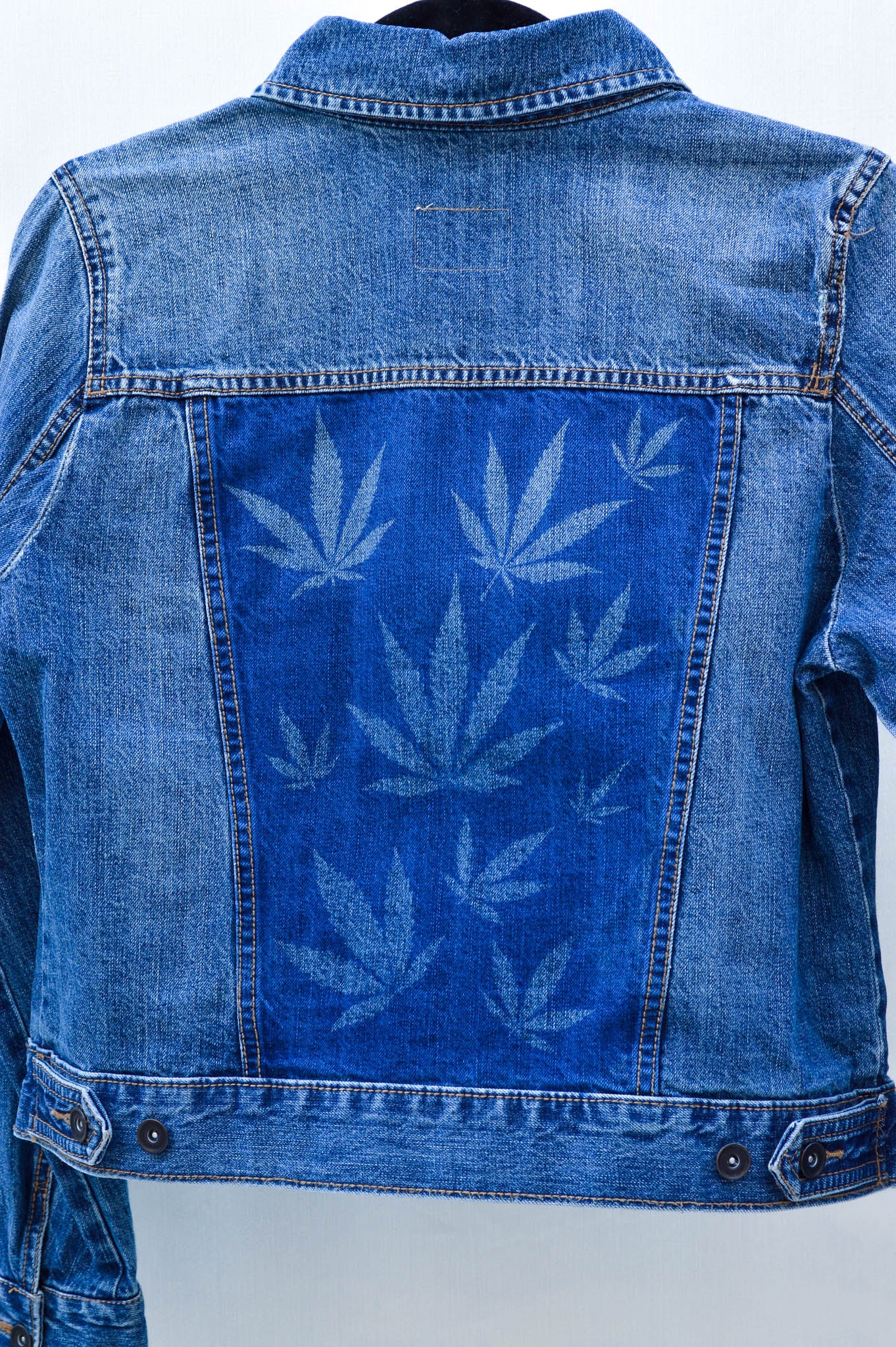 Women's Medium Denim Cannabis Jacket